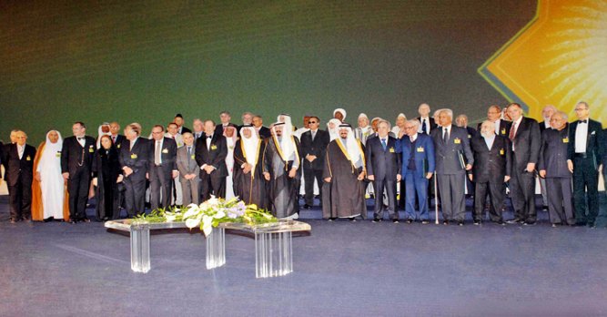 مغربي ومصري يفوزان بجائزة الملك فيصل العالمية في اللغة العربية والأدب