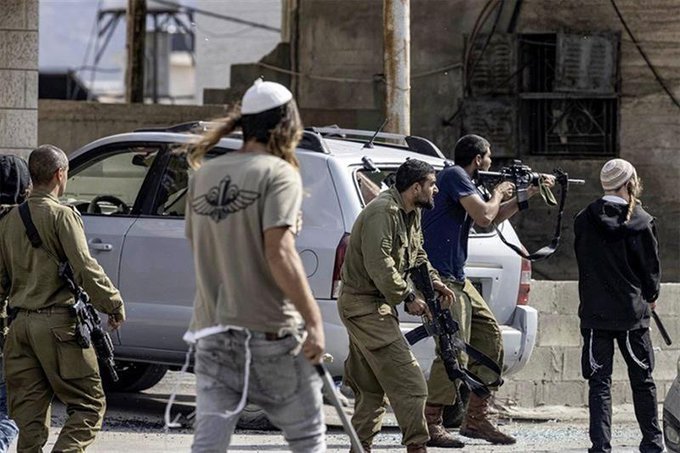 مستوطنون إسرائيليون يغلقون مدخلي بلدتي سلواد وترمسعيا في رام الله