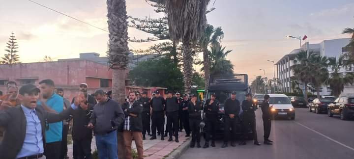 السلطات الأمنية بالجديدة تمنع وقفة للتضامن مع الناشط مصطفى داكار